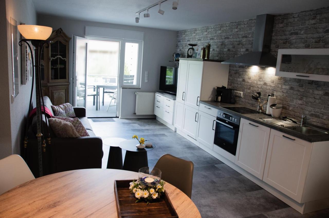 Naturnahe Schoene Neu Gestaltete Ferienwohnung Würselen Exterior foto
